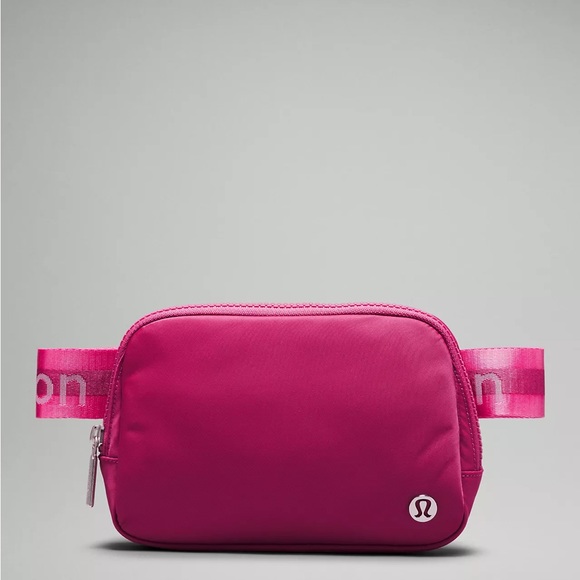 Lululemon Everywhere Belt Bag 1L Wordmark- Washed Mauve/Sakura Pink/White - Picture 1 of 9